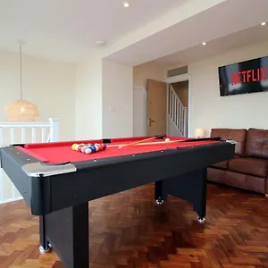 Luxury 4 Bedroom 4 Ensuite In Penarth Cardiff